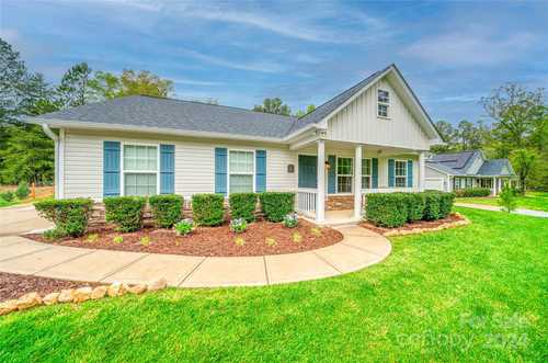 $395,000 - 3Br/2Ba -  for Sale in None, Catawba