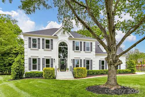 $850,000 - 5Br/3Ba -  for Sale in The Hamptons, Huntersville