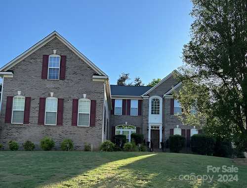 $555,000 - 4Br/4Ba -  for Sale in Cherry Grove, Mooresville