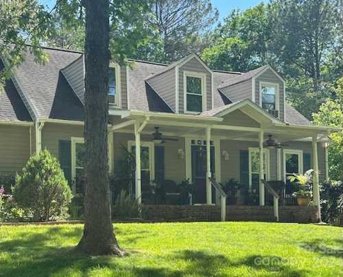 $699,550 - 4Br/3Ba -  for Sale in Sardis Woods, Charlotte