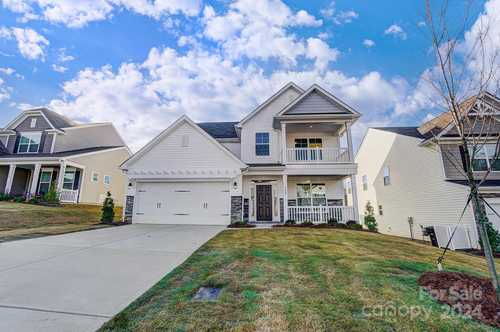 $443,000 - 4Br/3Ba -  for Sale in Dogwood Grove, Statesville