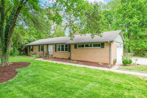 $385,000 - 3Br/2Ba -  for Sale in Coulwood, Charlotte