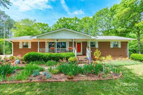 $389,900 - 3Br/2Ba -  for Sale in None, Rock Hill