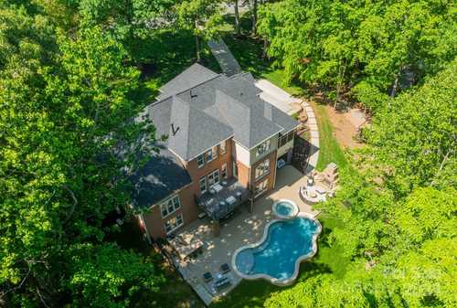 $1,680,000 - 4Br/5Ba -  for Sale in The Point, Mooresville