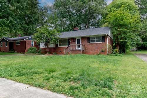 $679,900 - 2Br/1Ba -  for Sale in Sedgefield, Charlotte