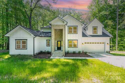 $565,000 - 4Br/3Ba -  for Sale in Shannon Acres, Statesville