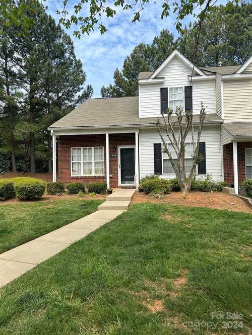 $270,000 - 3Br/3Ba -  for Sale in Hunter Downs, Charlotte