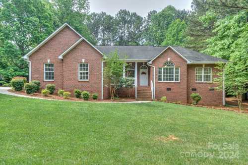 $693,000 - 3Br/3Ba -  for Sale in Wildlife Bay, Troutman