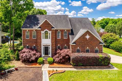 $665,000 - 5Br/3Ba -  for Sale in Whitegrove, Fort Mill