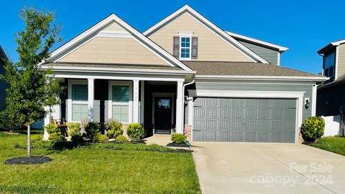 $510,000 - 4Br/3Ba -  for Sale in Cypress Point, Clover