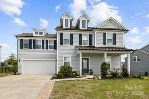 $695,000 - 4Br/4Ba -  for Sale in Mccullough, Fort Mill