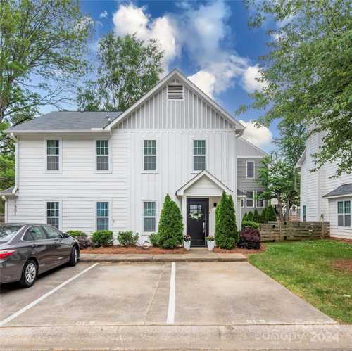 $399,900 - 2Br/3Ba -  for Sale in Commonwealth Park, Charlotte