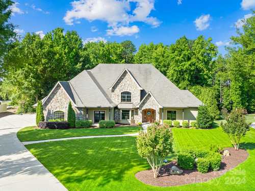 $1,450,000 - 4Br/4Ba -  for Sale in Indian Forest, Mooresville