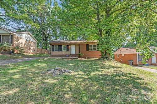 $250,000 - 3Br/1Ba -  for Sale in Springfield, Charlotte