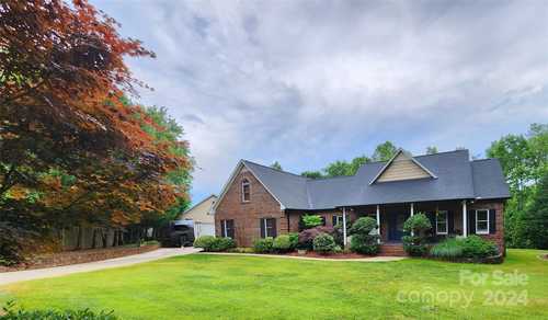 $765,000 - 3Br/2Ba -  for Sale in Picwyck Village, Mooresville