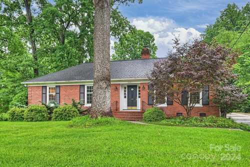 $630,000 - 3Br/2Ba -  for Sale in Beverly Woods, Charlotte