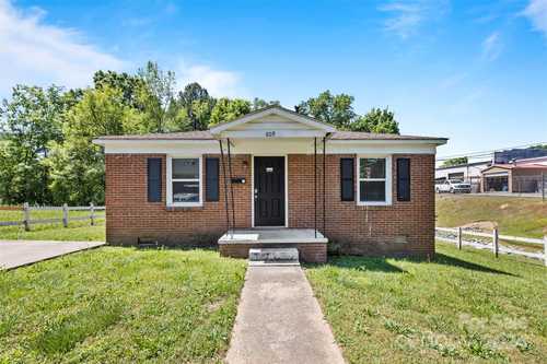 $299,900 - 2Br/1Ba -  for Sale in Graham Heights, Charlotte