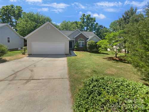 $380,000 - 3Br/2Ba -  for Sale in Steele Meadows, Fort Mill