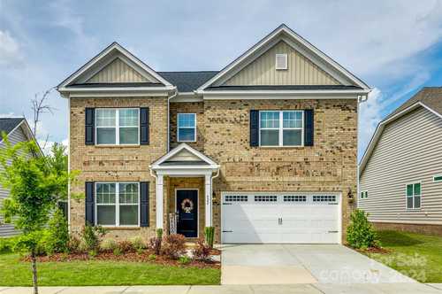 $468,500 - 4Br/3Ba -  for Sale in Timberwood, Rock Hill