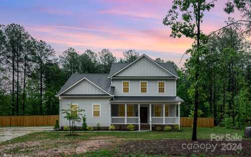 $750,000 - 4Br/4Ba -  for Sale in Shepherds Trace, Clover