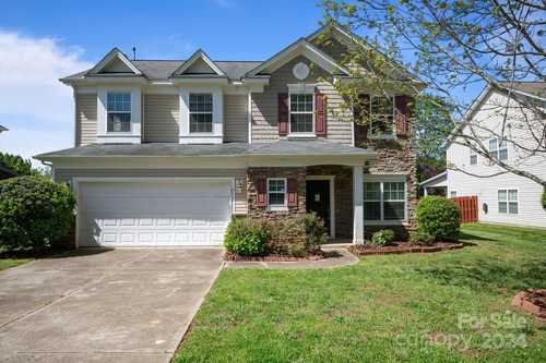 $429,000 - 4Br/3Ba -  for Sale in Versage, Mint Hill