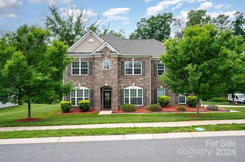 $580,000 - 4Br/3Ba -  for Sale in Amber Leigh, Charlotte