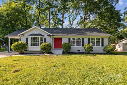 $539,000 - 3Br/2Ba -  for Sale in Mcclintock Woods, Charlotte