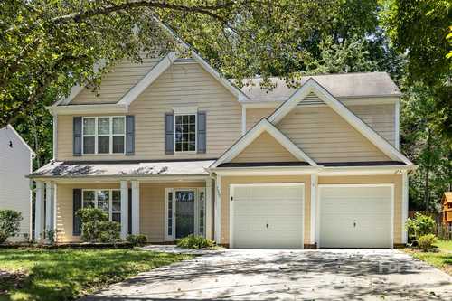 $369,000 - 4Br/3Ba -  for Sale in Henderson Park, Huntersville