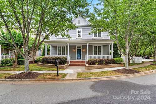 $650,000 - 4Br/3Ba -  for Sale in Monteith Park, Huntersville