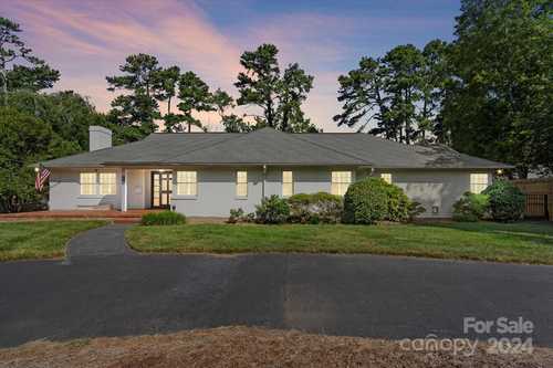 $1,100,000 - 4Br/3Ba -  for Sale in Eastover, Charlotte