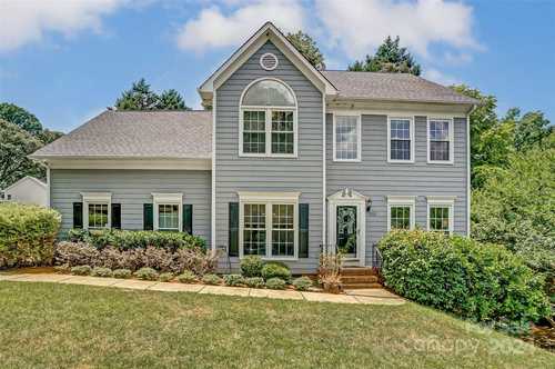 $449,900 - 4Br/3Ba -  for Sale in Cedarfield, Huntersville