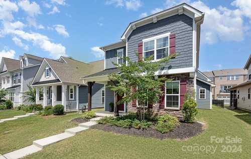 $660,000 - 4Br/3Ba -  for Sale in Rea Farms, Charlotte