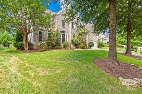 $847,795 - 6Br/5Ba -  for Sale in Northstone, Huntersville