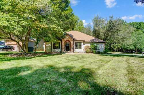 $509,000 - 3Br/2Ba -  for Sale in Cedarfield, Huntersville