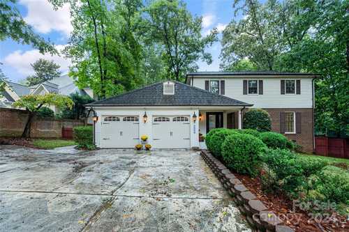 $579,900 - 4Br/3Ba -  for Sale in Carmel Valley, Charlotte