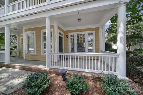 $389,900 - 2Br/3Ba -  for Sale in Baxter Village, Fort Mill