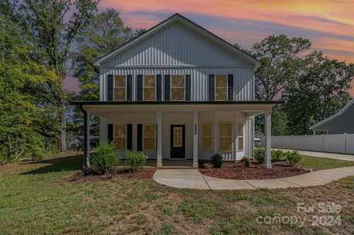 $480,000 - 4Br/3Ba -  for Sale in Arrowood Estates, Lancaster