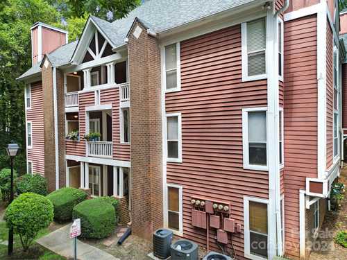 $309,000 - 2Br/2Ba -  for Sale in The Villages Of Eastover Glen, Charlotte