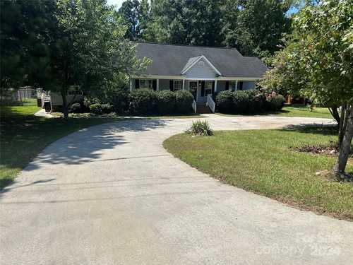 $262,000 - 3Br/3Ba -  for Sale in Sedgefield, Lancaster