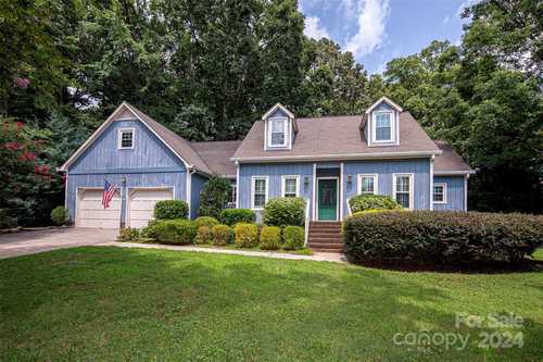 $535,000 - 3Br/3Ba -  for Sale in Sturnbridge, Charlotte