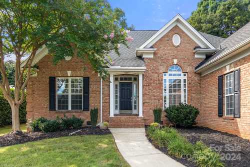 $528,000 - 3Br/3Ba -  for Sale in Melbourne At Bailiwyck, Fort Mill