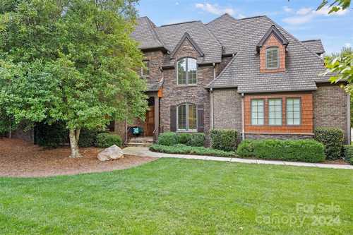 $1,359,900 - 5Br/5Ba -  for Sale in Chatham Court, Charlotte