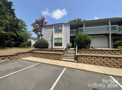 $199,000 - 2Br/2Ba -  for Sale in Carmel Village, Charlotte