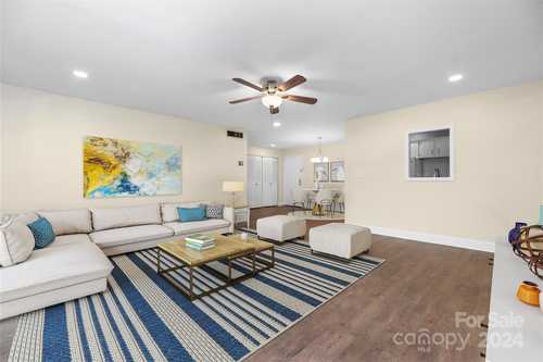 $279,000 - 2Br/2Ba -  for Sale in Charlotte House, Charlotte