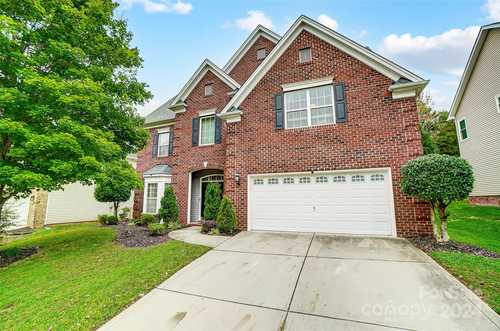 $585,000 - 5Br/3Ba -  for Sale in Berewick, Charlotte