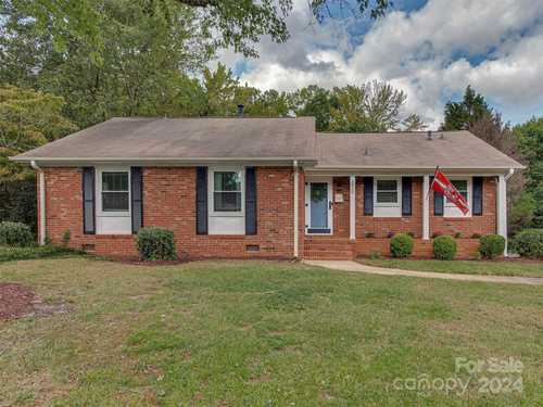 $509,000 - 3Br/2Ba -  for Sale in Starmount, Charlotte