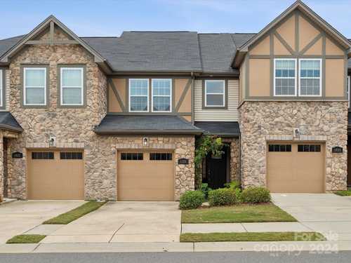 $359,900 - 2Br/3Ba -  for Sale in Ayrshire Townhomes, Fort Mill