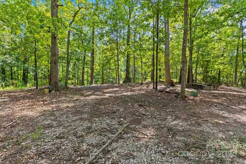 $900,000 - 3Br/2Ba -  for Sale in None, Charlotte