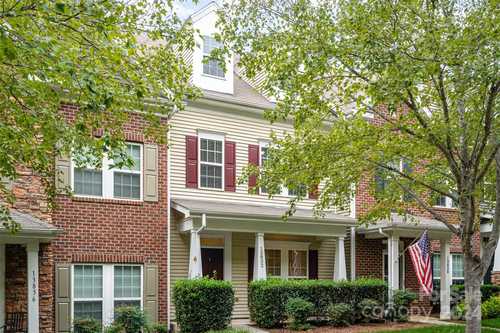 $391,800 - 3Br/3Ba -  for Sale in Carrington Ridge, Huntersville