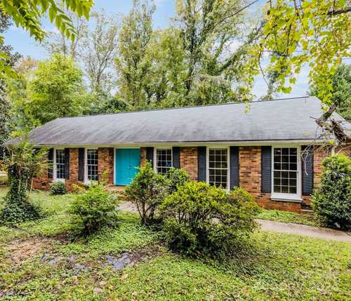 $700,000 - 3Br/2Ba -  for Sale in Barclay Downs, Charlotte